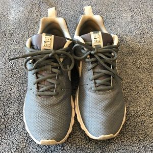 NIKE Air Max Motion LW Women’s Armory Blue 9